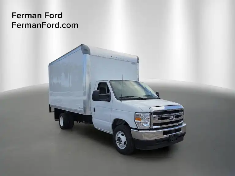 2027 Ford E-Series DRW E-350 Super Duty 158 in WB's photo