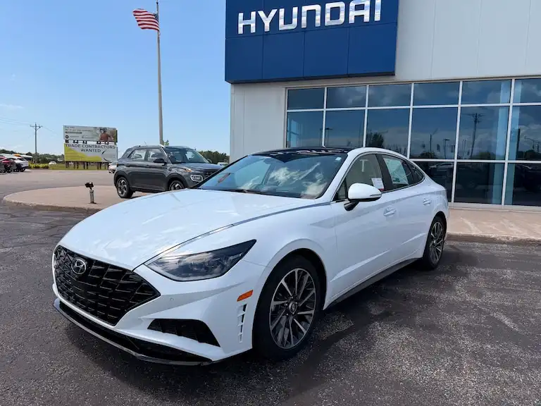 2023 Hyundai Sonata Limited's photo
