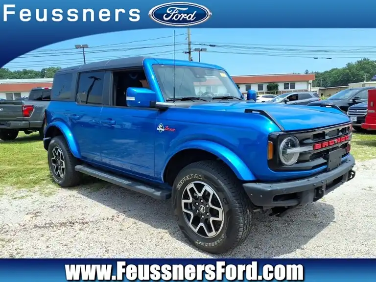 2023 Ford Bronco Outer Banks 4x4's photo