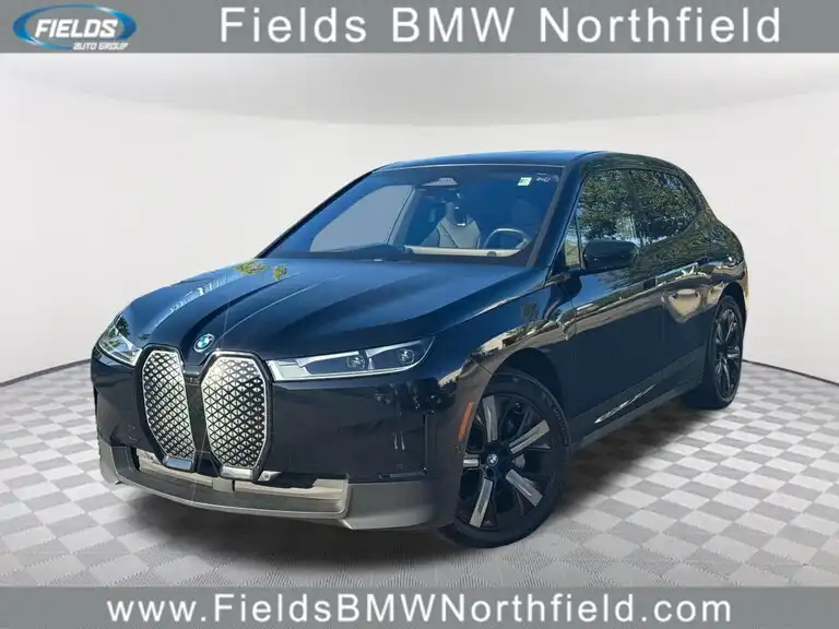 2024 BMW iX xDrive50's photo