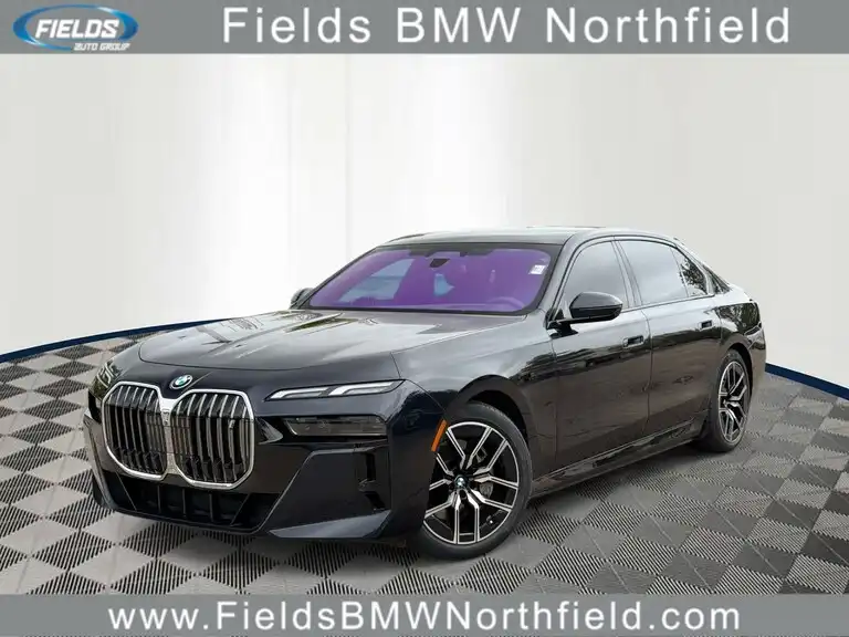 2023 BMW i7 xDrive60 Sedan's photo
