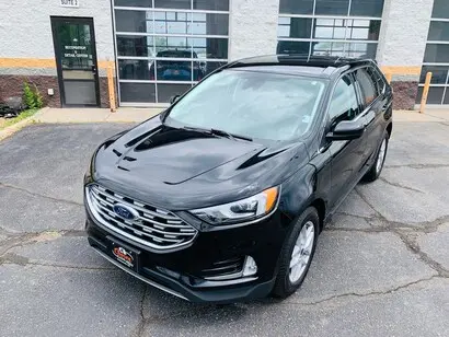 2021 Ford Edge SEL AWD photo 2