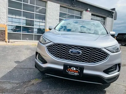 2024 Ford Edge SEL AWD photo 3