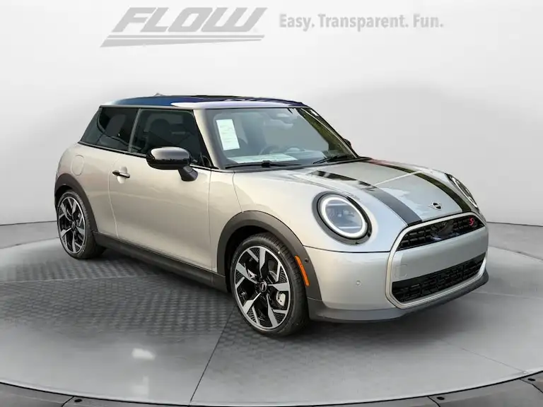 2026 MINI Hardtop Cooper S's photo