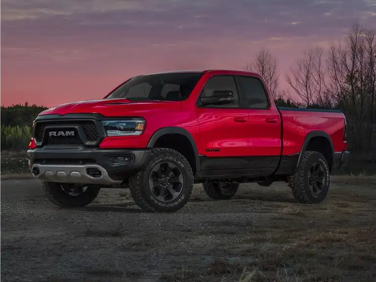 2020 RAM 1500 Big Horn/Lone Star 4x4 Crew Cab 5'7's photo