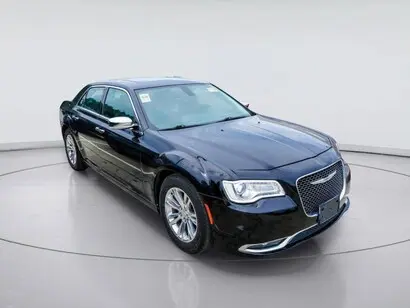 2016 Chrysler 300 C photo 2