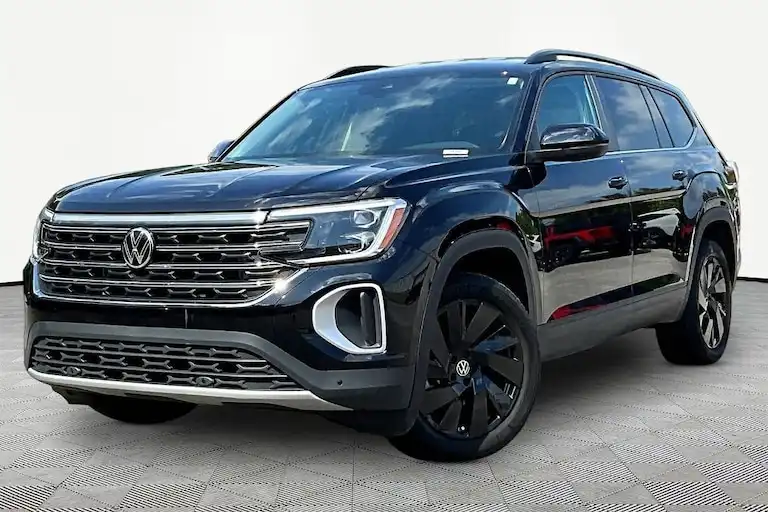 2026 Volkswagen Atlas 2.0T SE with Tech 4Motion's photo
