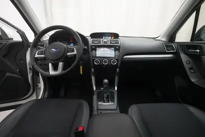 2017 Subaru Forester 2.0XT Premium CVT photo 4