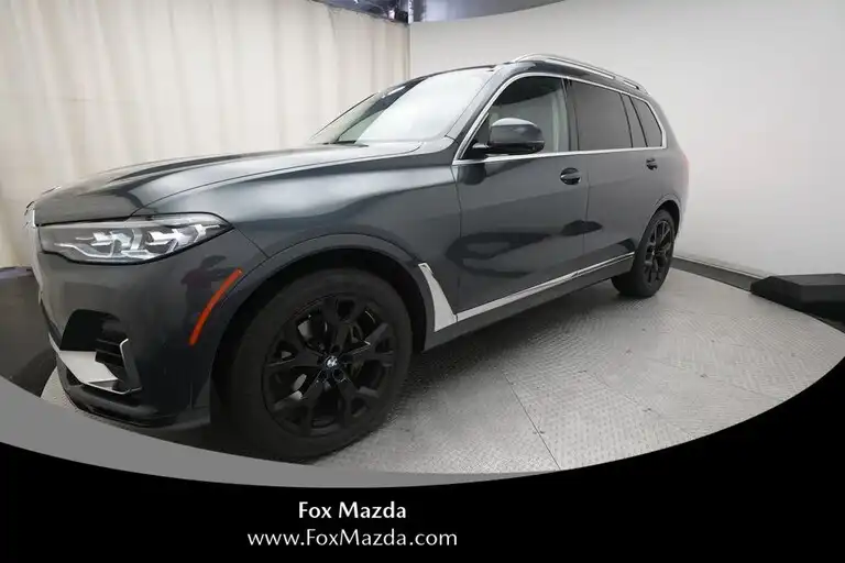2022 BMW X7 xDrive40i's photo