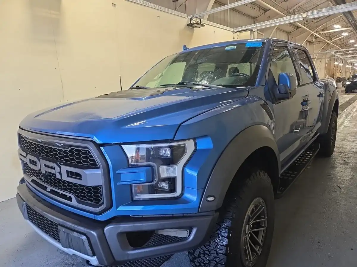 2019 Ford F-150 Raptor 4WD SuperCrew 5-1/2' Box's photo