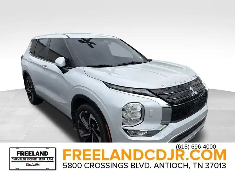 2023 Mitsubishi Outlander SE S-AWC's photo