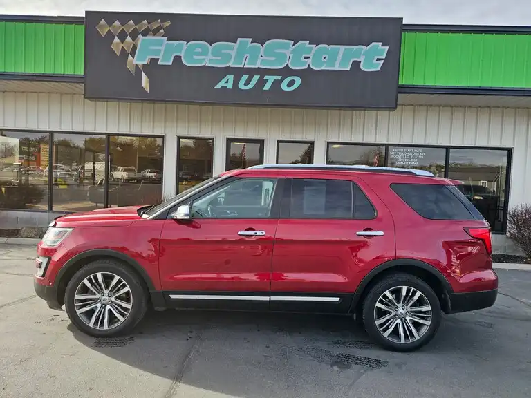 2017 Ford Explorer Platinum 4WD's photo