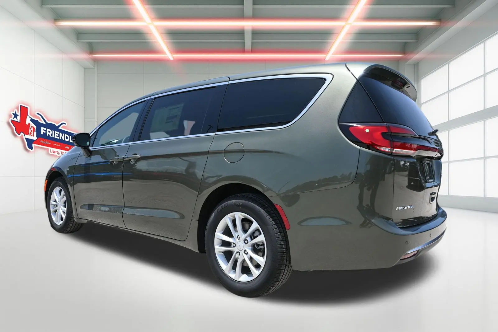 Vehicle Image 2