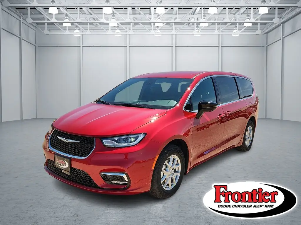 2026 Chrysler Pacifica Select photo 1