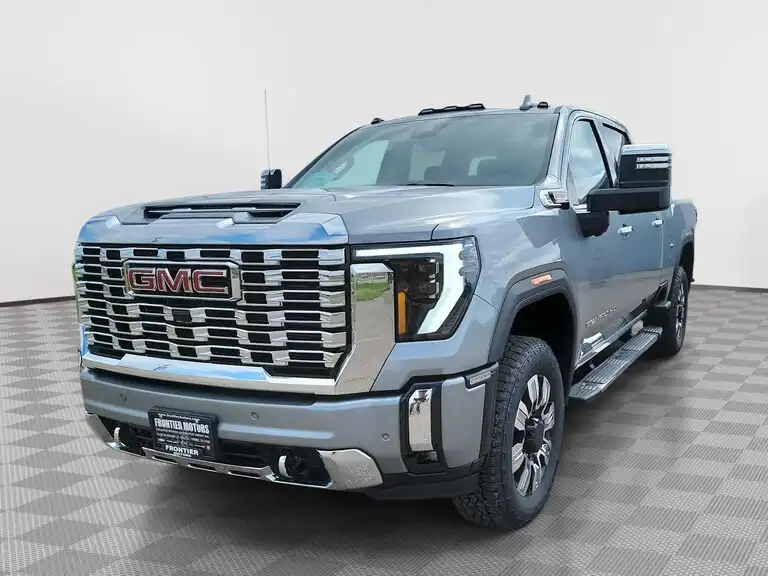 2026 GMC Sierra 4WD Crew Cab Standard Box Denali's photo