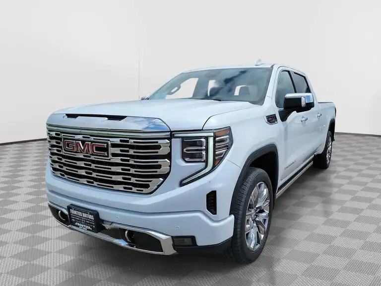 2026 GMC Sierra 4WD Crew Cab Standard Box Denali's photo