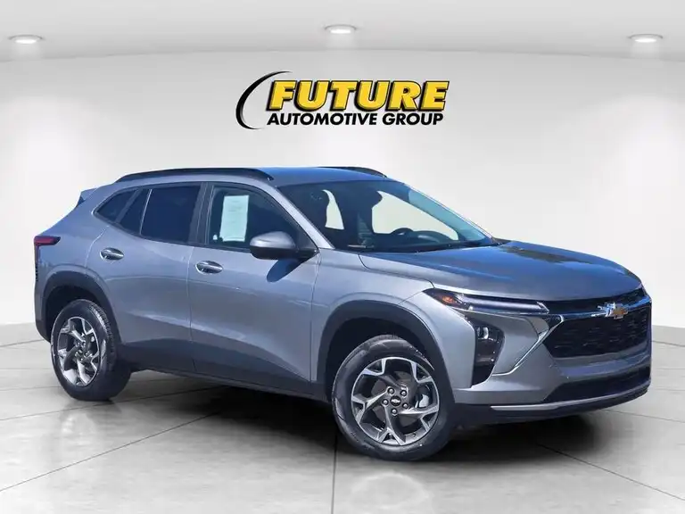 2025 Chevrolet Trax LT's photo
