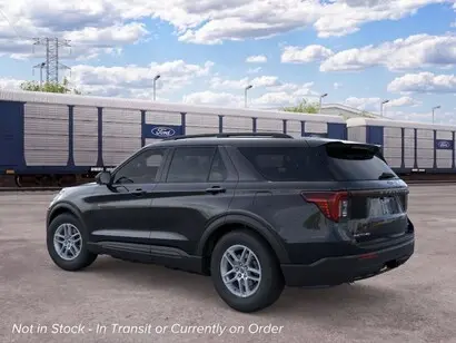 2026 Ford Explorer Active 4WD photo 4