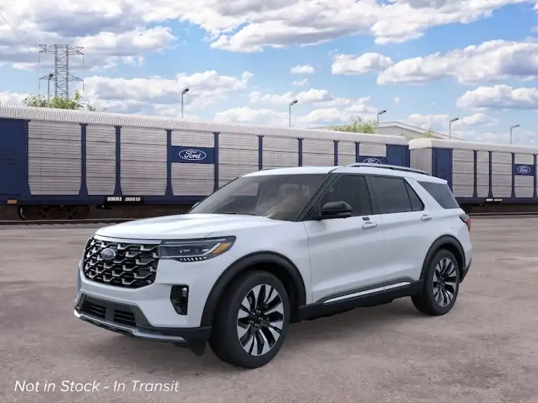 2026 Ford Explorer Platinum's photo