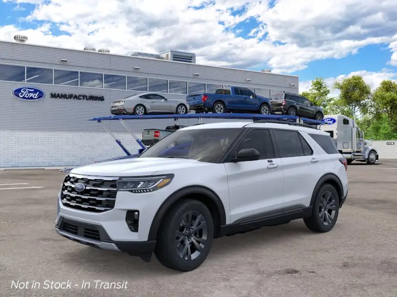 2026 Ford Explorer Active 4WD photo 1