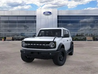 2026 Ford Bronco Outer Banks 4x4 photo 2