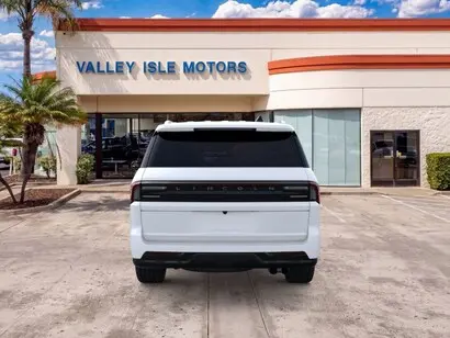 2025 Lincoln Navigator Reserve 4WD photo 5