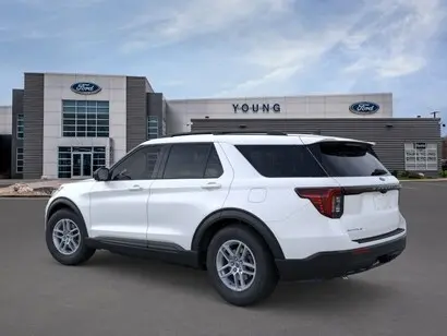 2026 Ford Explorer Active 4WD photo 4