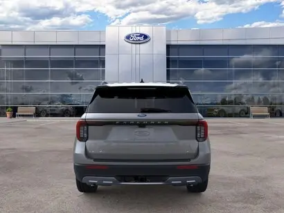 2026 Ford Explorer Active 4WD photo 5