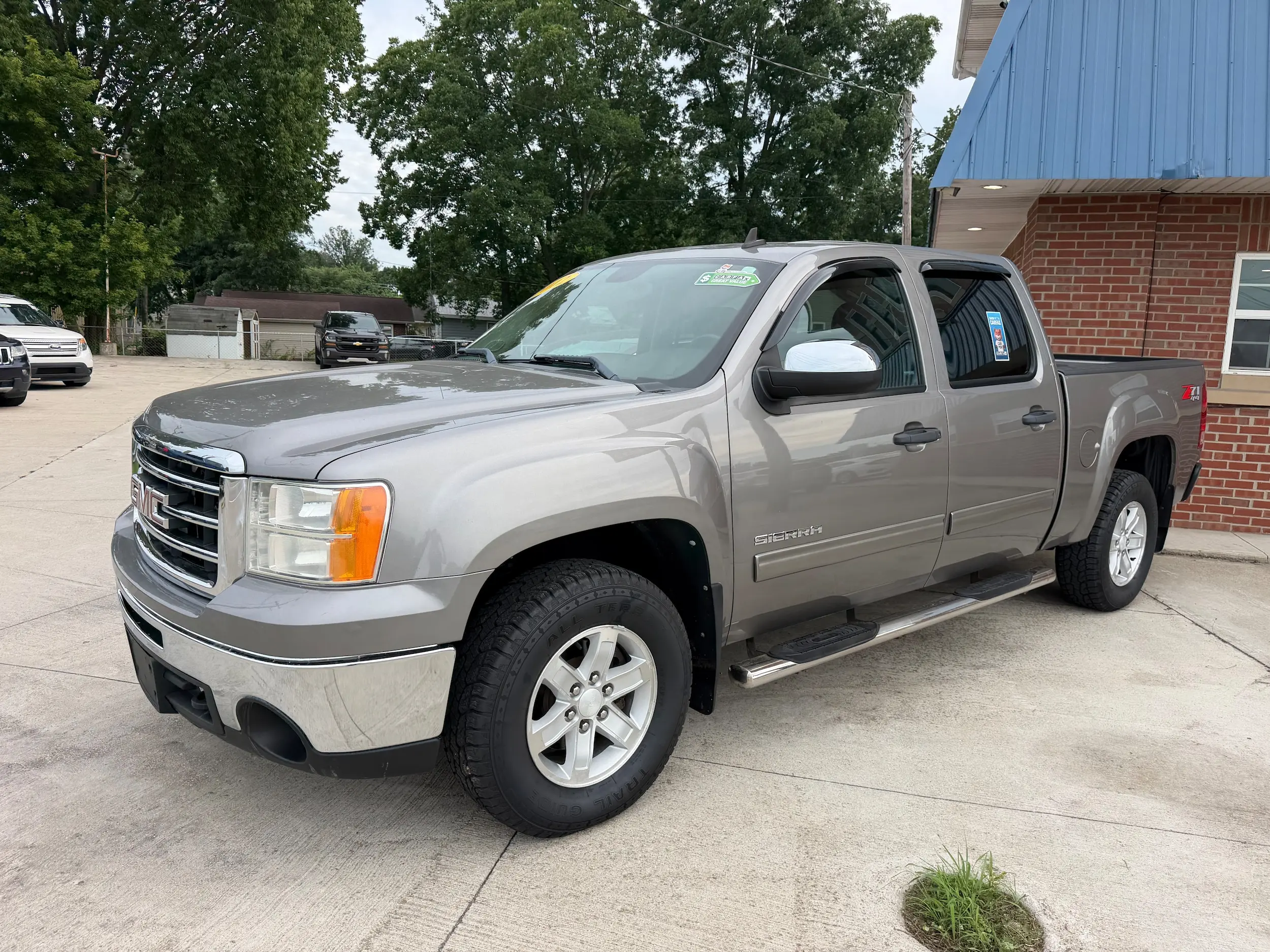 Vehicle Image 1