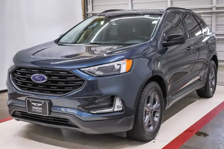 2024 Ford Edge SEL AWD's photo