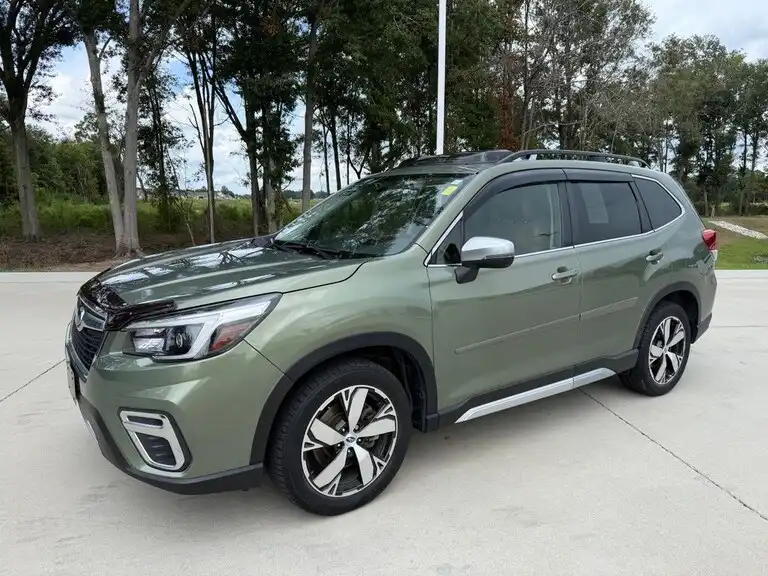 2021 Subaru Forester Touring's photo