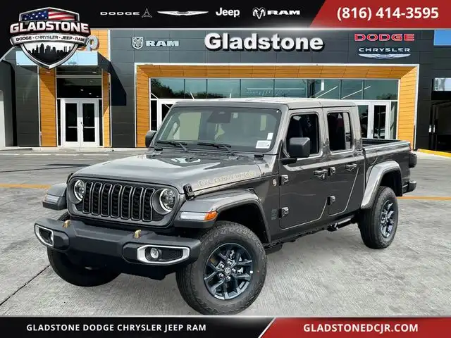 2026 Jeep Gladiator 85th Anniversary Edition Auto's photo