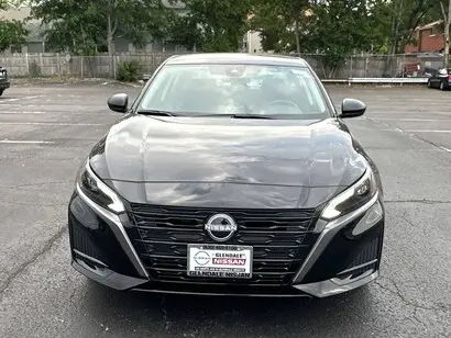 2026 Nissan Altima 2.5 SV AWD photo 2