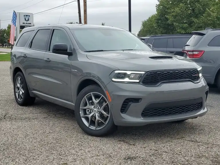 2027 Dodge Durango HEMI V8 GT AWD's photo