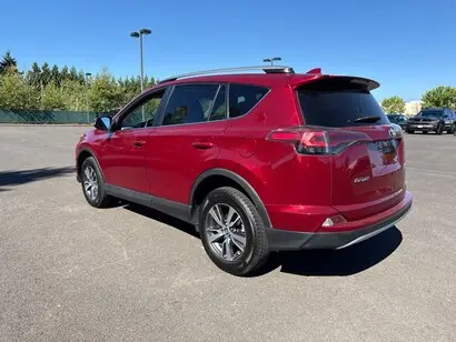 2018 Toyota RAV4 undefined photo 5