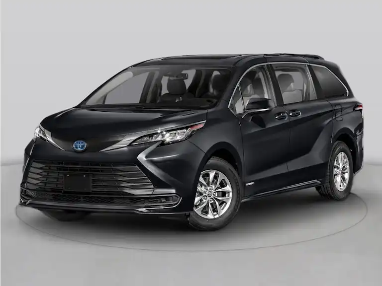 2023 Toyota Sienna XSE 7-Passenger Hybrid AWD's photo