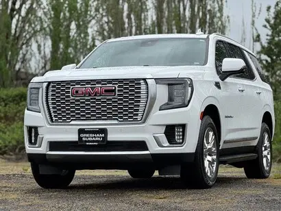 2024 GMC Yukon 4WD Denali photo 3