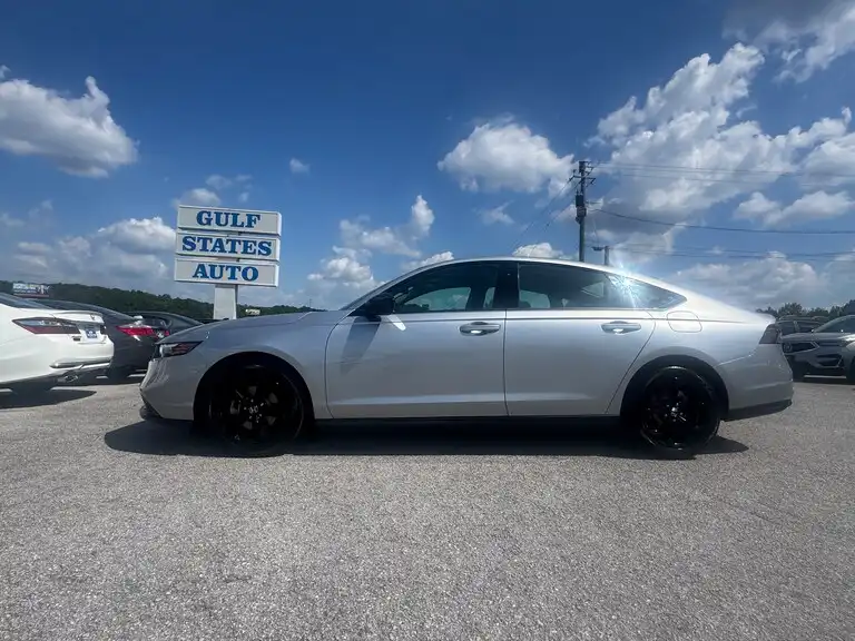 2025 Honda Accord 1.5T SE CVT's photo