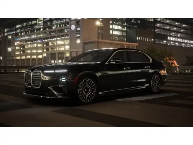 2027 BMW i7 xDrive50 Sedan's photo