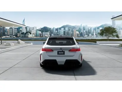 2027 BMW M5 M5 Touring photo 5