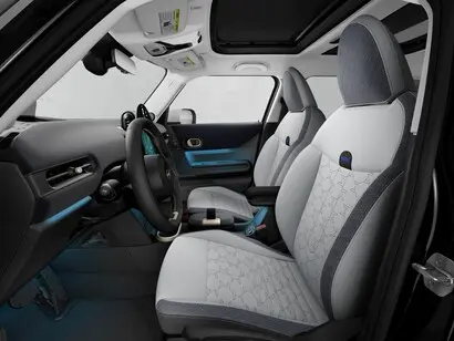 2027 MINI Cooper Cooper C 5 Door photo 5