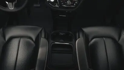 2027 Chrysler Pacifica Select photo 5