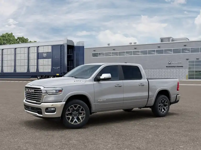 2026 RAM 1500 Laramie 4x4 Crew Cab 5'7's photo