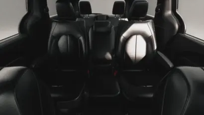 2027 Chrysler Pacifica Select photo 3