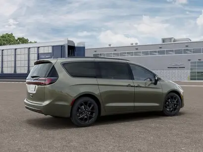 2027 Chrysler Pacifica Limited photo 2
