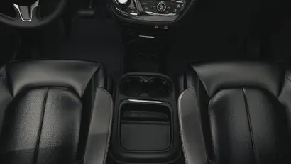 2027 Chrysler Pacifica Select photo 4