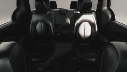 2027 Chrysler Pacifica Select photo 4