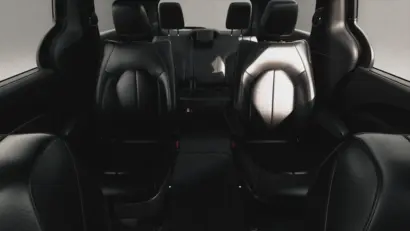 2027 Chrysler Pacifica Select photo 4