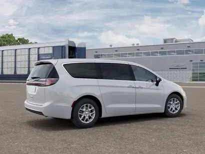 2026 Chrysler Pacifica Select photo 2