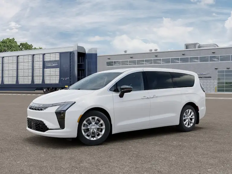 2027 Chrysler Pacifica Limited AWD's photo